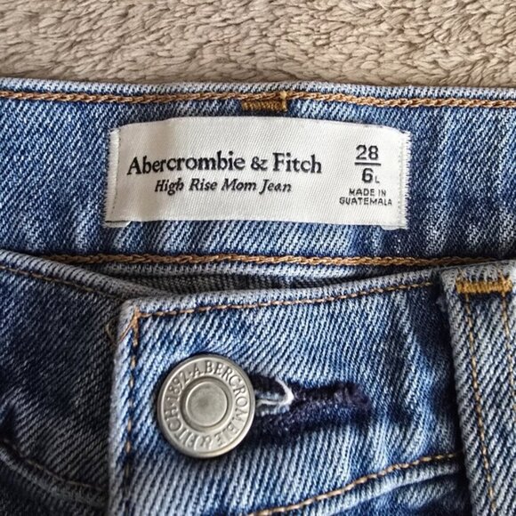 Abercrombie & Fitch High Rise Mom Jeans size 28/6 - Picture 9 of 11